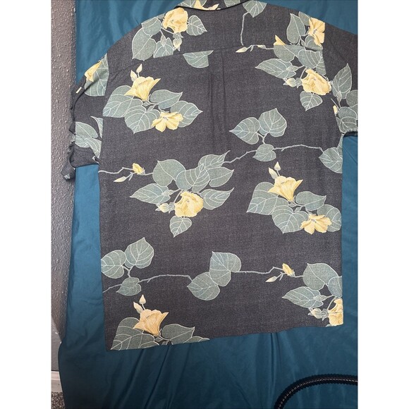 Charcoal Gray / Black TOMMY BAHAMA Silk Buttoned SS Shirt Green Yellow Floral M - Picture 11 of 11